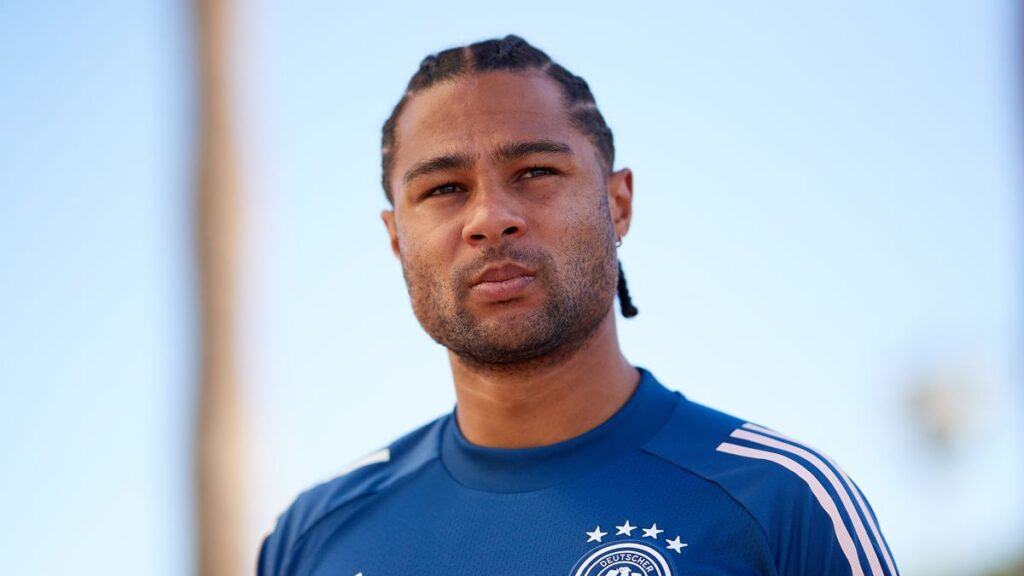 ¿Opción para el Barça? Xavi no vería con malos ojos el fichaje de Gnabry