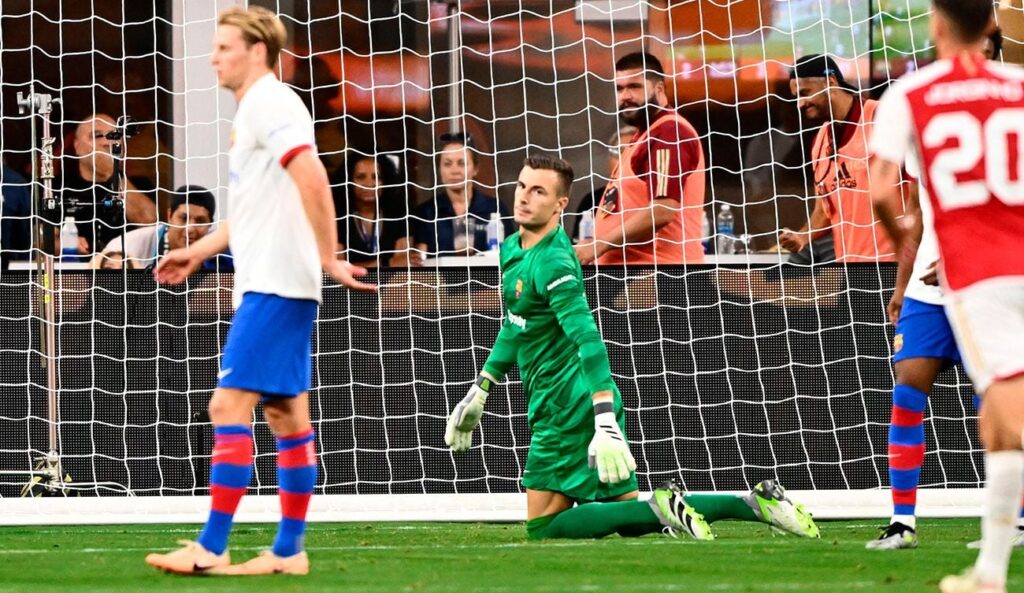 Un desordenado Barça cae frente al Arsenal en su debut en la gira por EE.UU (5-3)
