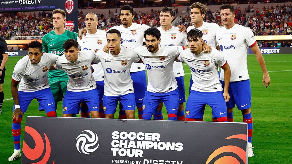 El blanco, un color más que familiar para el FC Barcelona