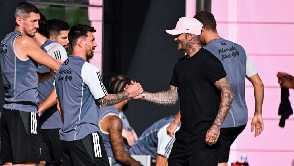 Leo Messi y Busquets, de cena familiar con David Beckham en Miami