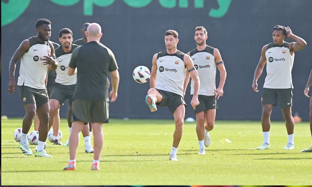 El Barça prepara el amistoso contra el Arsenal con toda su plantilla