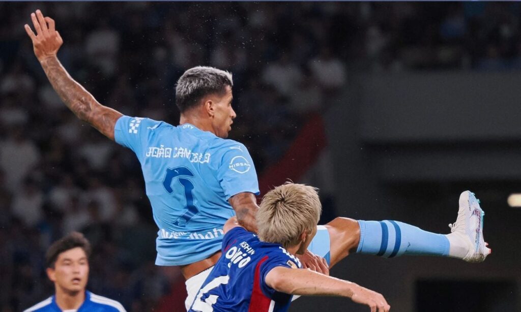Joao Cancelo ya espera el anuncio de su traspaso al Barça