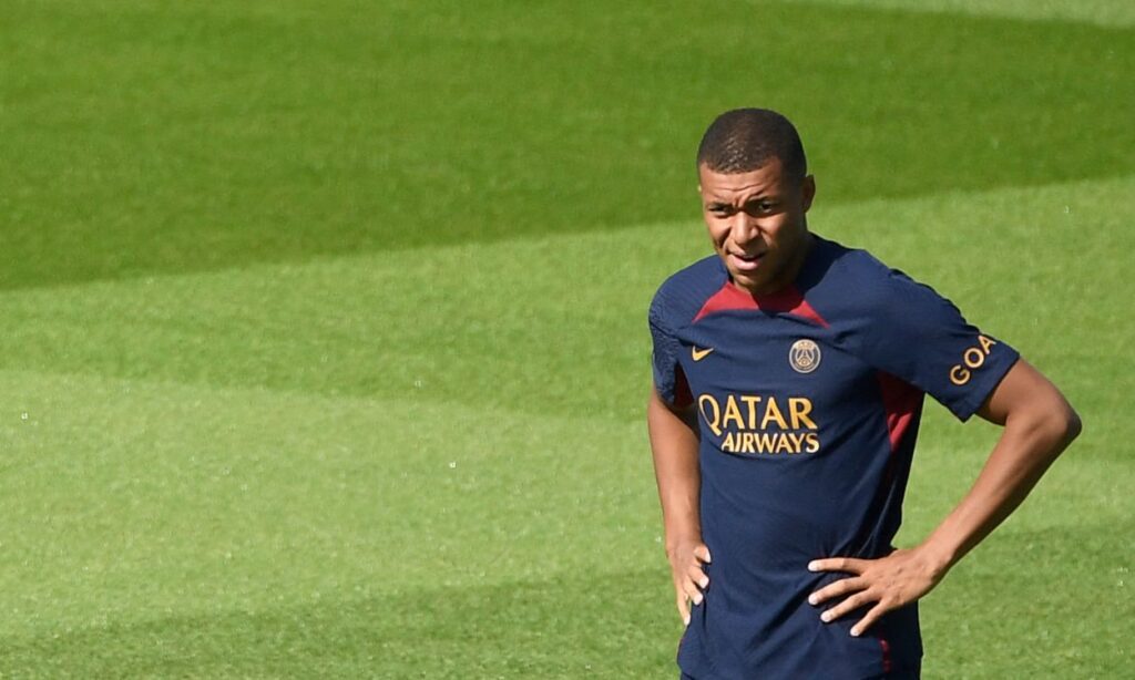 ¿Empujón definitivo? El PSG descartará a Kylian Mbappé para su debut en la Ligue 1