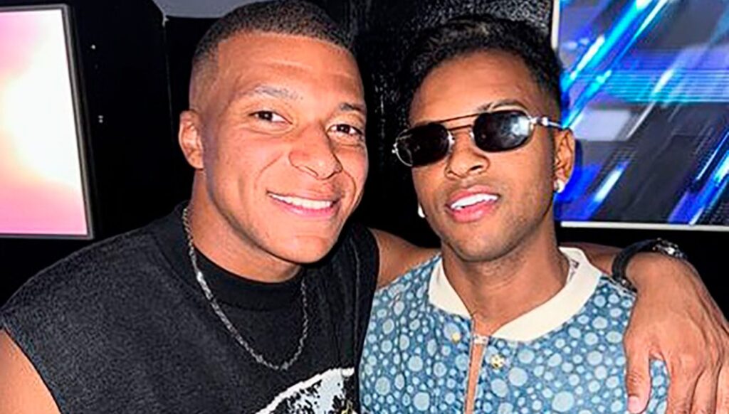 Rodrygo publica una foto con Mbappé y desata la locura en Madrid