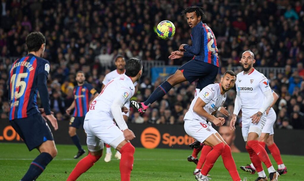 ¡Bombazo! La directiva del Sevilla no se presentará en Montjuïc por el ‘caso Negreira’