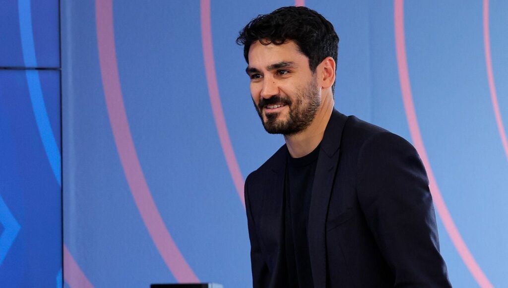 El Manchester City provocó que Gündogan se acercara más al Barça
