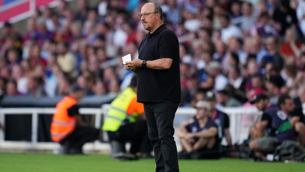 Rafa Benítez se rindió a Xavi tras la remontada del Barça al Celta