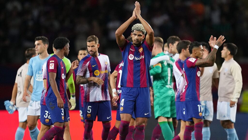 Ronald Araújo no defraudó en su ansiada vuelta con el Barça