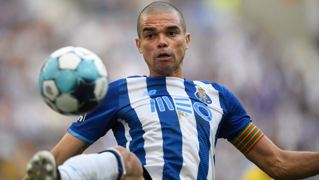 ¡OFICIAL! Pepe, ‘KO’ para el duelo de Champions entre el Barça y el Oporto