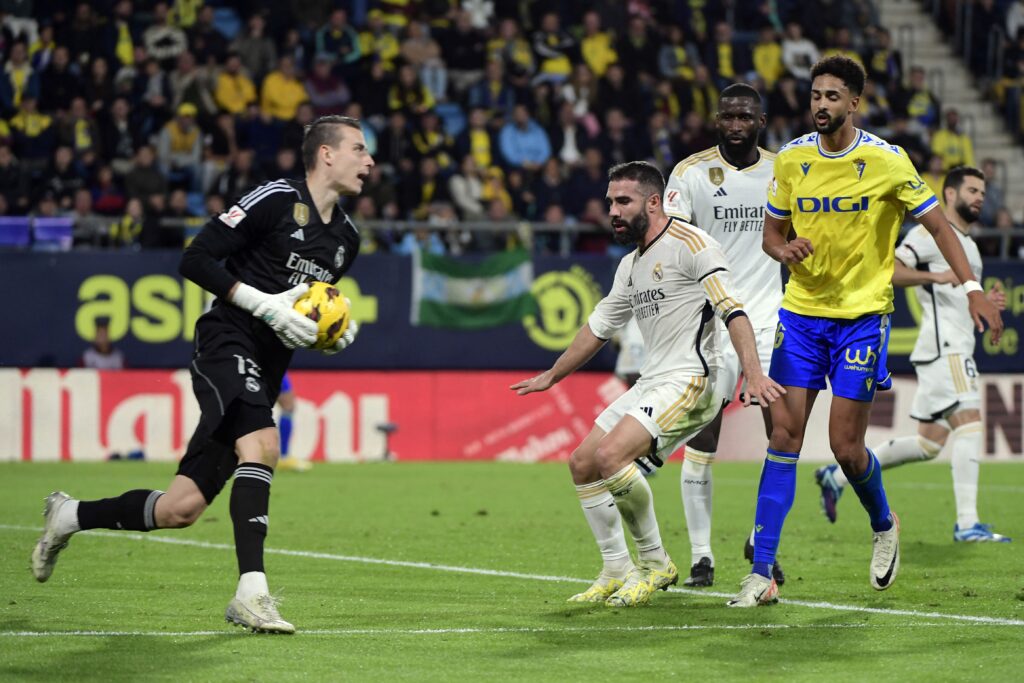 Polémica en el Real Madrid: Ancelotti asegura que Lunin no tiene opciones contra Kepa