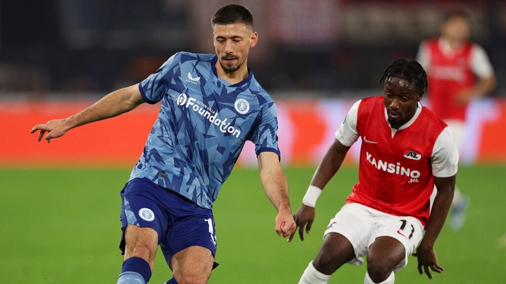 Lenglet sigue su caída libre en el Villa y se vuelve a quedar sin jugar