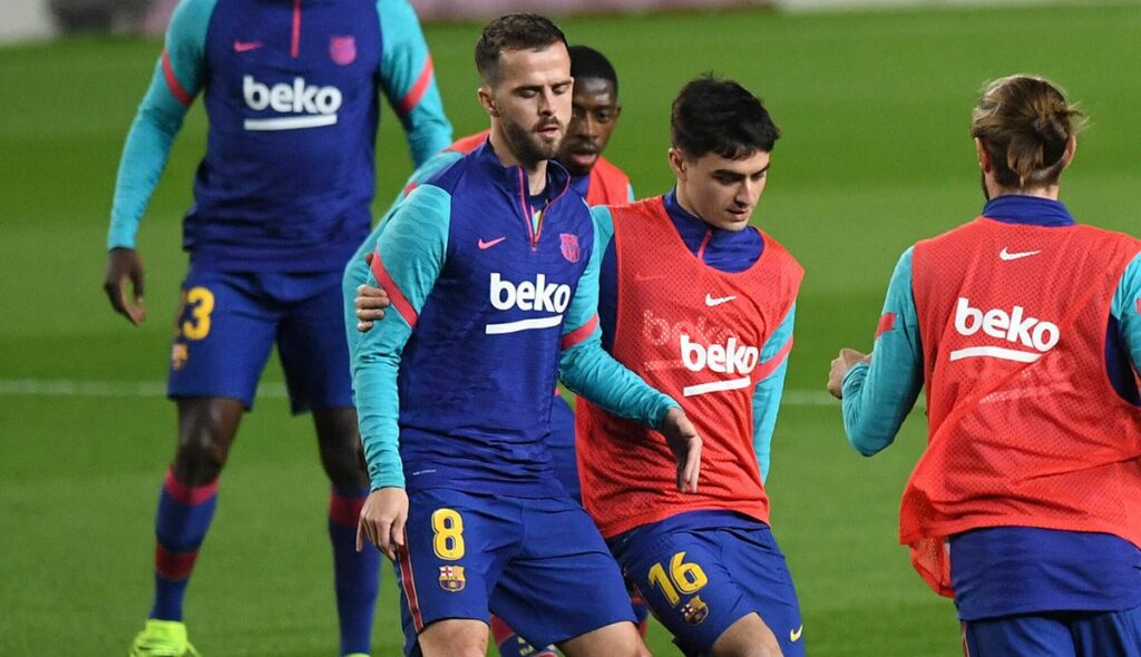 Miralem Pjanic recuerda a Pedri y augura que hará una «gran carrera en el Barça»