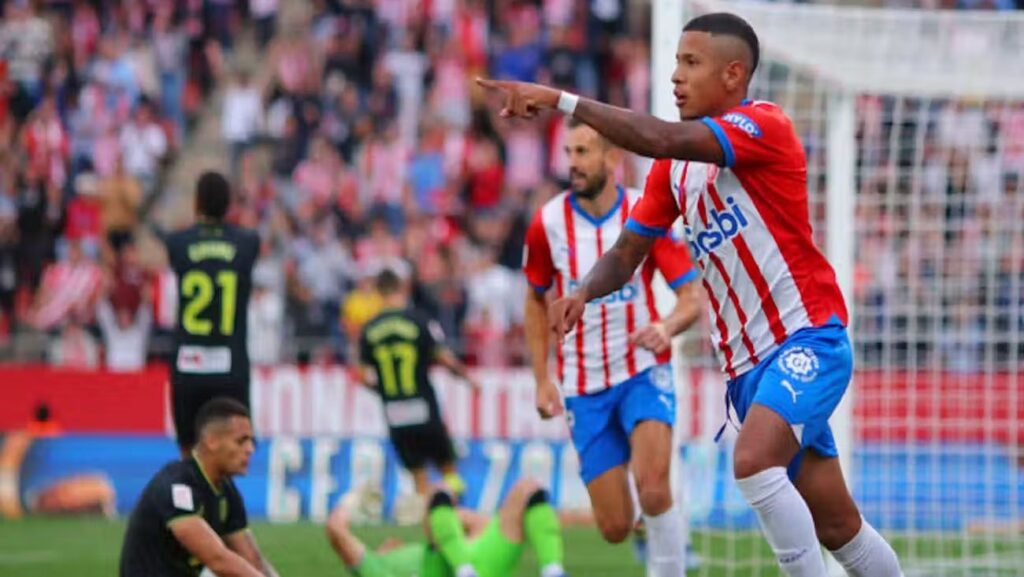 La razón por la que el Barça no planea iniciar un acercamiento serio por Savinho