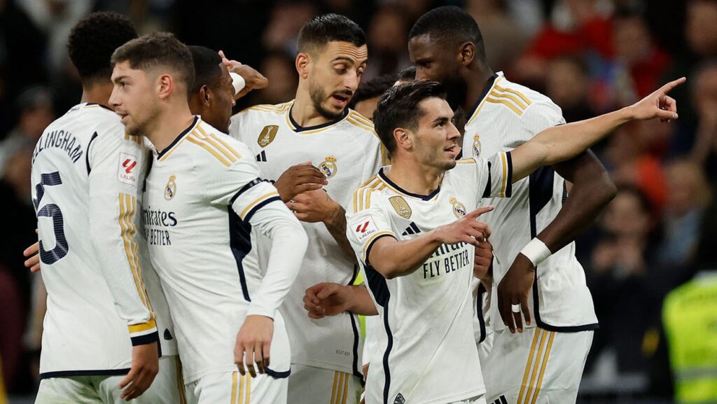 Brahim guía al Real Madrid a otra victoria ‘fácil’ ante el Granada (2-0)