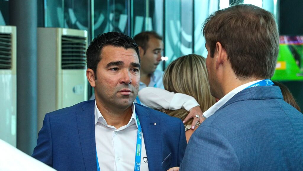 Deco y Xavi dejan claro si el Barça fichará un medio en este mercado invernal