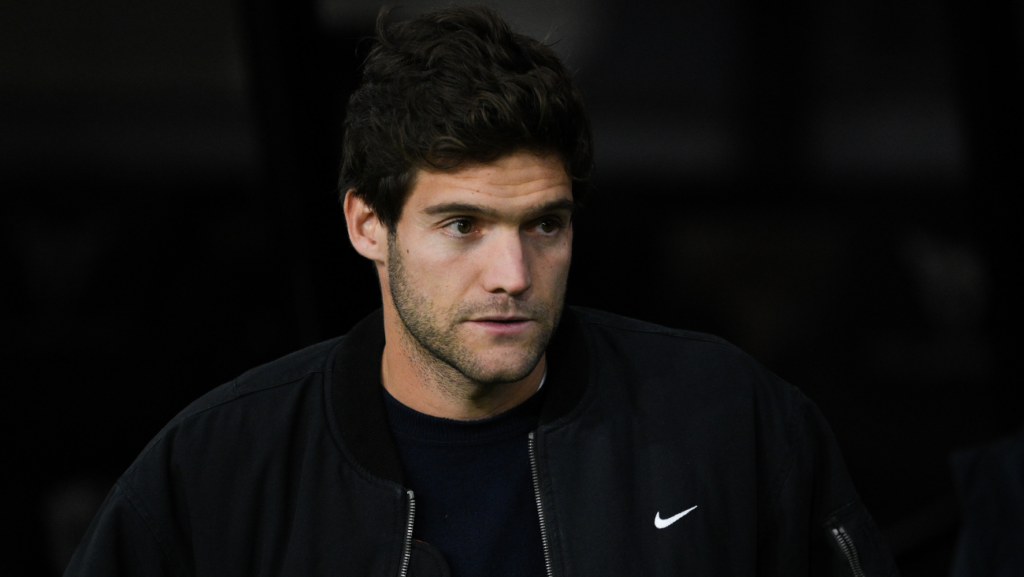 Marcos Alonso sigue sin recuperarse de su lumbalgia y todo apunta que tendrá que operarse