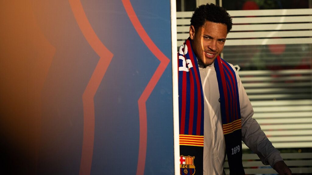Cambio de planes en el Barça para la presentación de Vitor Roque