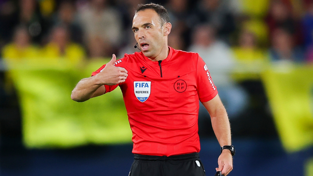 La lamentable doble vara de medir del árbitro Cuadra Fernández con Nico Williams y Vinicius
