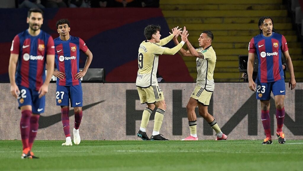 El FC Barcelona desaprovechó los ‘pinchazos’ de Girona y Atlético de Madrid
