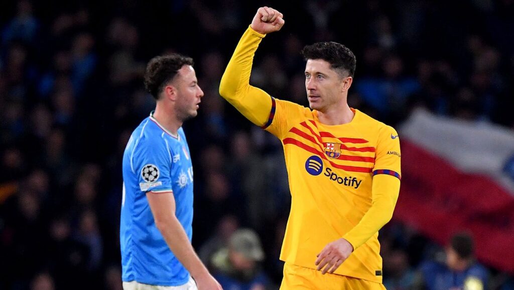 Lewandowski mantiene su buena racha en Nápoles con su 5º gol en 4 partidos
