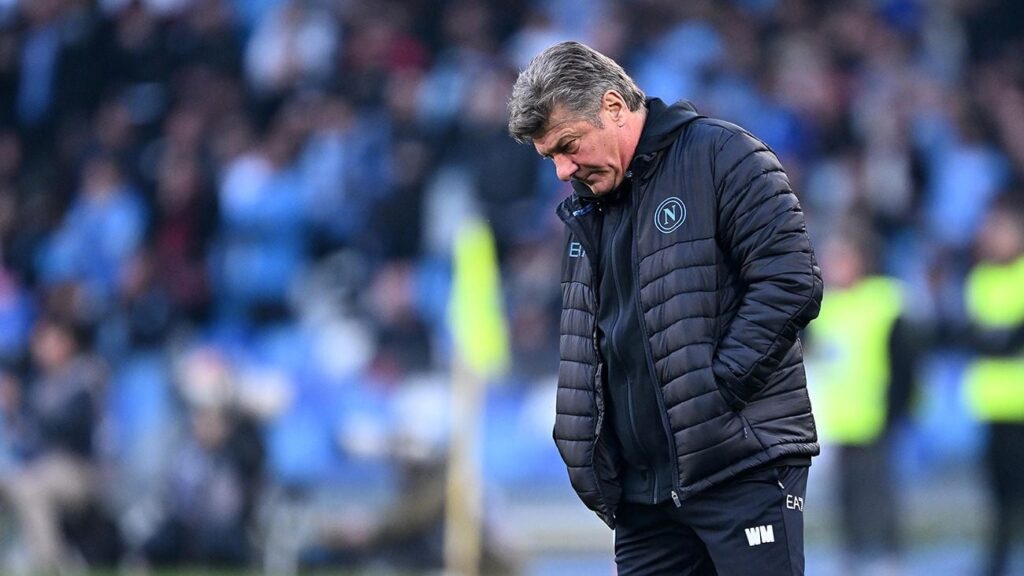¿Llegará al partido contra el FC Barcelona? Mazzarri al ‘borde’ del despedido en el Napoli