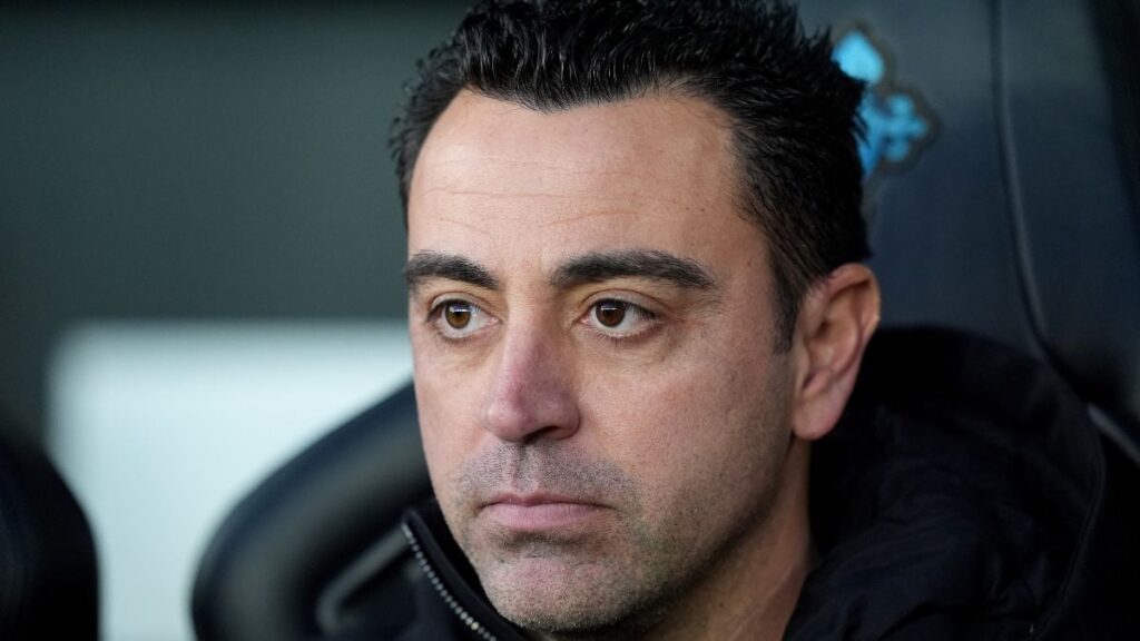 ¿Se queda? Laporta y otros directivos querrían que Xavi siga en el Barça
