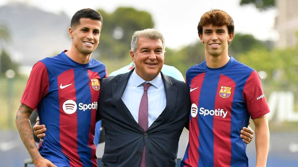 ‘Cumbre’ del Barça con Mendes por Cancelo y Joao Félix