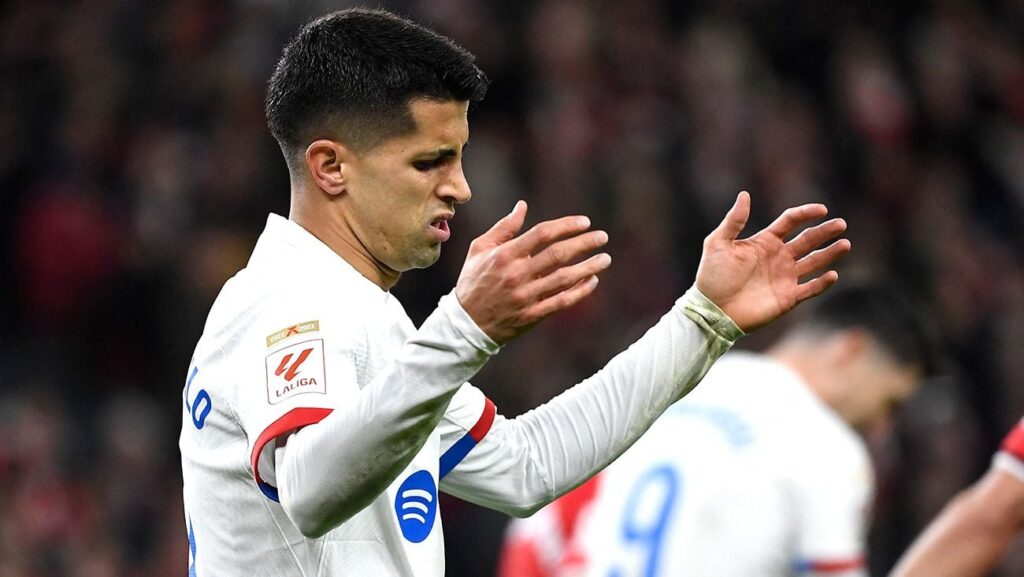 ¡Baja inesperada! Joao Cancelo, fuera del importante Atlético-Barça