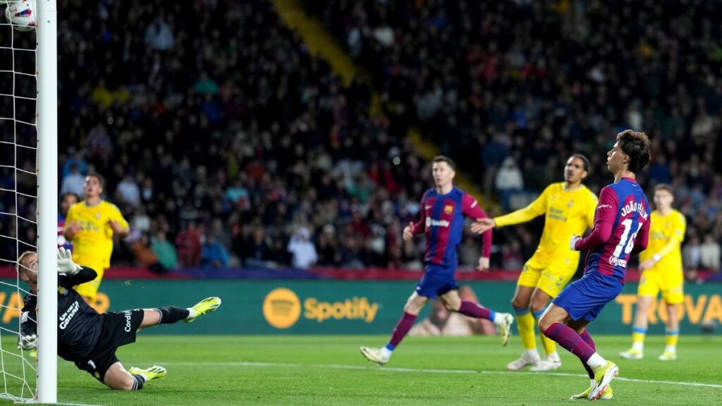 ¡Suplente de lujo! Joao Félix frotó su lámpara para ‘regalarle’ el gol a Raphinha