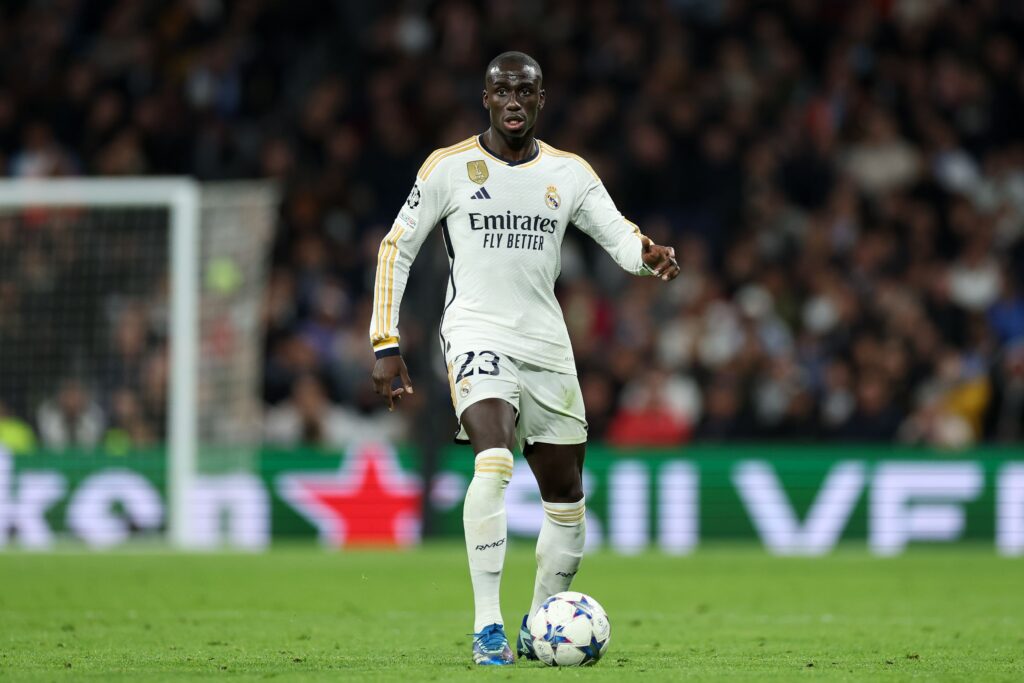 Ferland Mendy se convertirá en un problema para el Madrid si Alphonso Davies acabara llegando