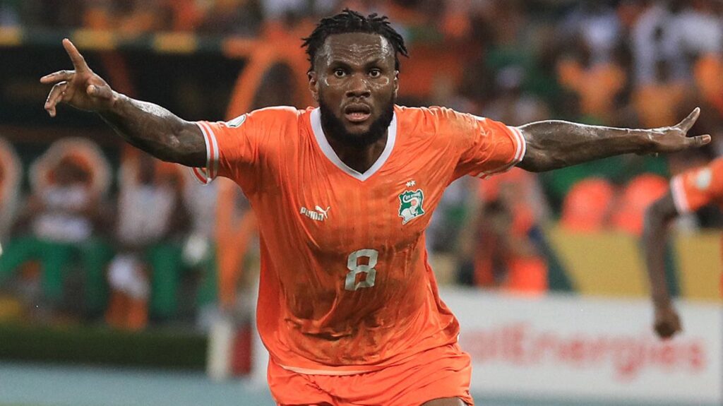 Franck Kessié se acercó al Parque de los Príncipes para ver el golpe en la mesa de ‘su’ Barça