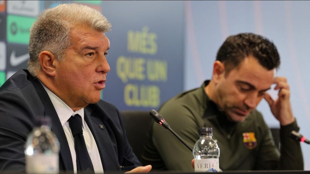 El día de reflexión no ha cambiado la firme postura de Laporta con Xavi Hernández