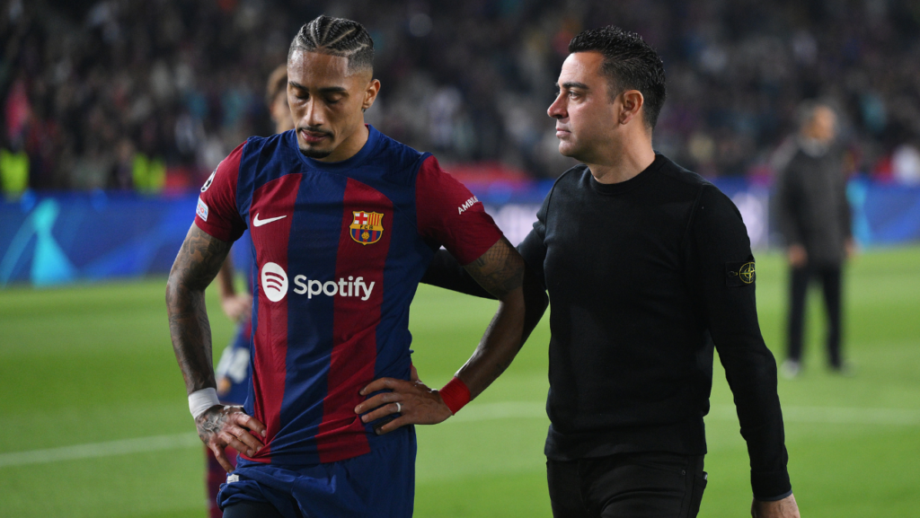 ¡Más líos en el Barça! Xavi habría castigado a Raphinha ante el Girona por insultar a su hermano
