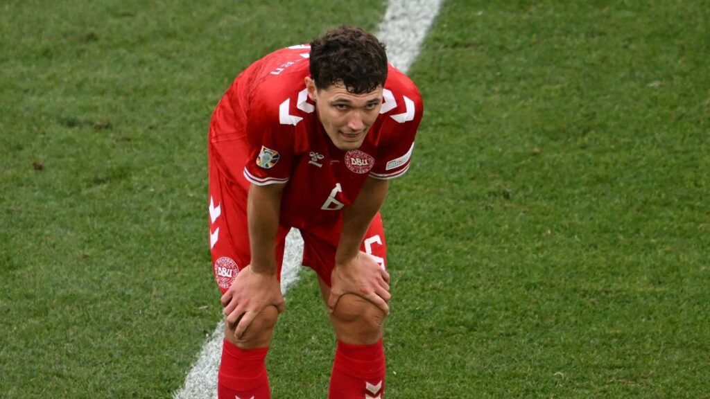 Christensen, sólido en el debut de Dinamarca en la Eurocopa