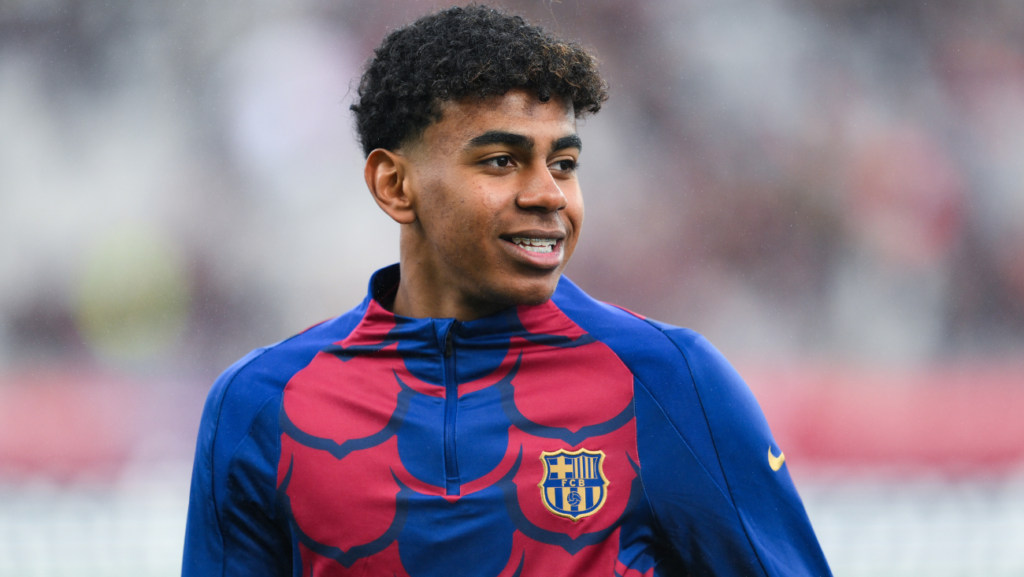 El FC Barcelona vuelve a valorar la posibilidad de ofrecerle el dorsal  ’10’ a Lamine Yamal