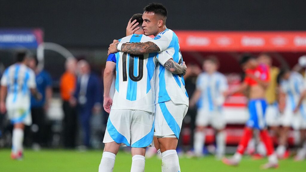 Agónico gol de Lautaro Martínez para que la Argentina de Leo Messi avance a cuartos ante Chile (0-1)