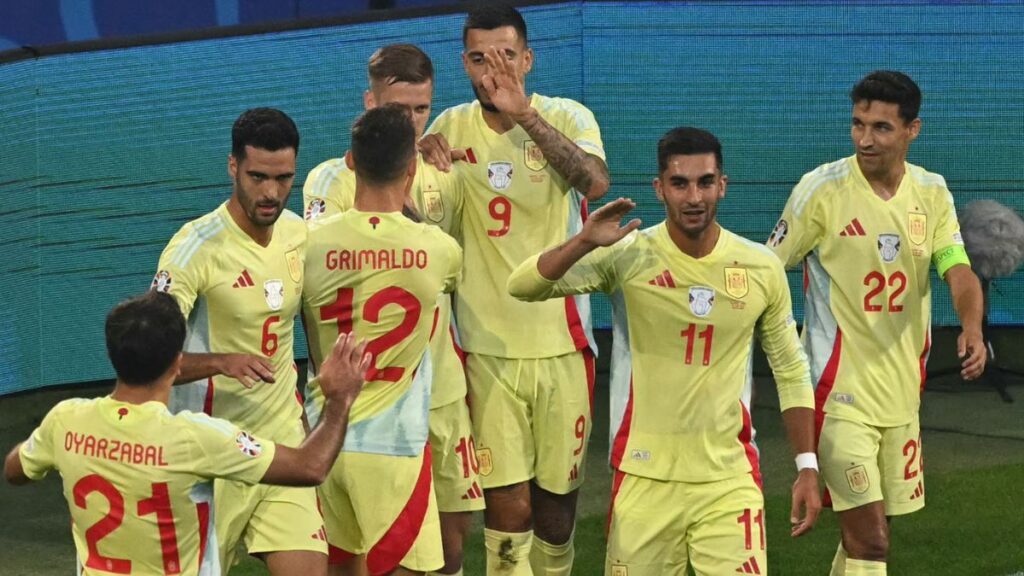 Locura en el grupo B: España consigue el pleno de puntos e Italia se clasifica en el último instante