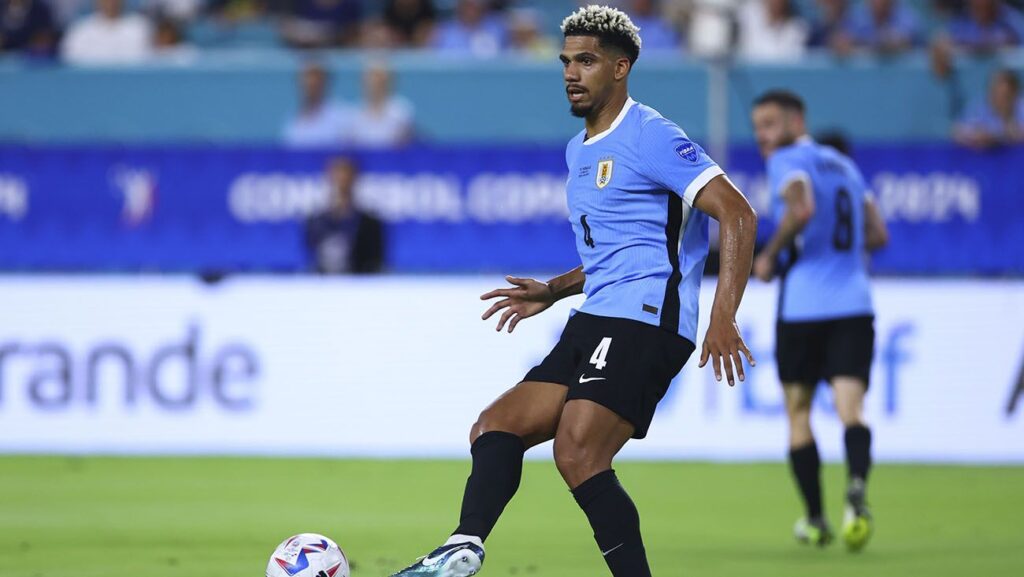 Ronald Araújo, renovación económica o venta millonaria: El Barça pone las ‘cartas’ sobre la mesa