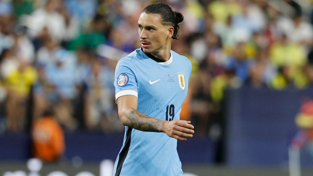 El nuevo entrenador del Liverpool aleja a Darwin Núñez del FC Barcelona