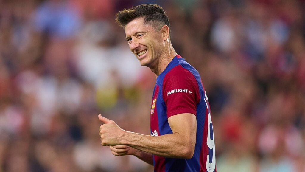 Autocrítico con el Barça, motivación por Mbappé, el estilo de Flick… ¡Lewandowski se sincera!