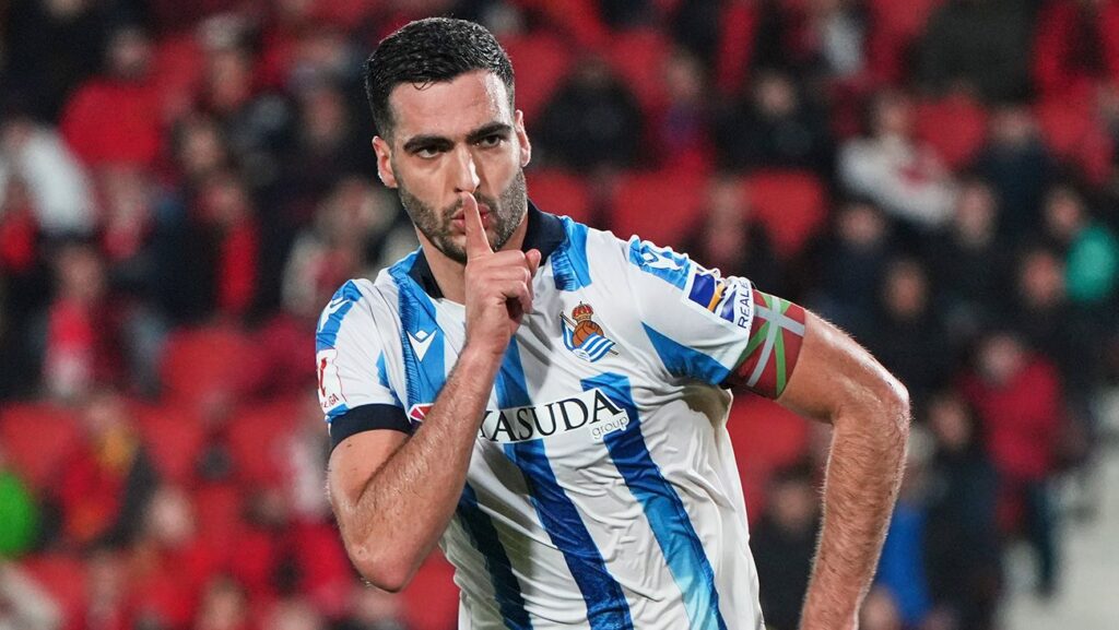 ¡Fichaje en serio peligro! El FC Barcelona, obligado a acelerar con la ‘operación Mikel Merino’