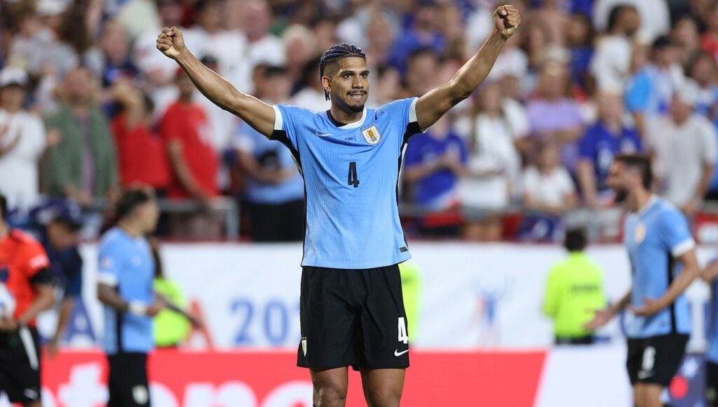 Exhibición de Ronald Araújo para liderar a la imparable Uruguay en Copa América