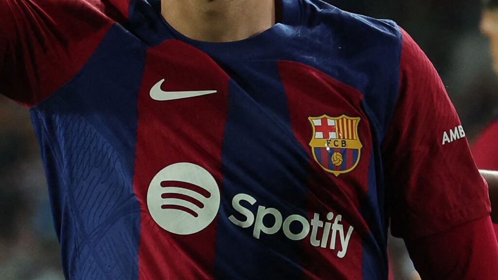 ¿Por qué el FC Barcelona todavía no tiene la segunda equipación de esta temporada?