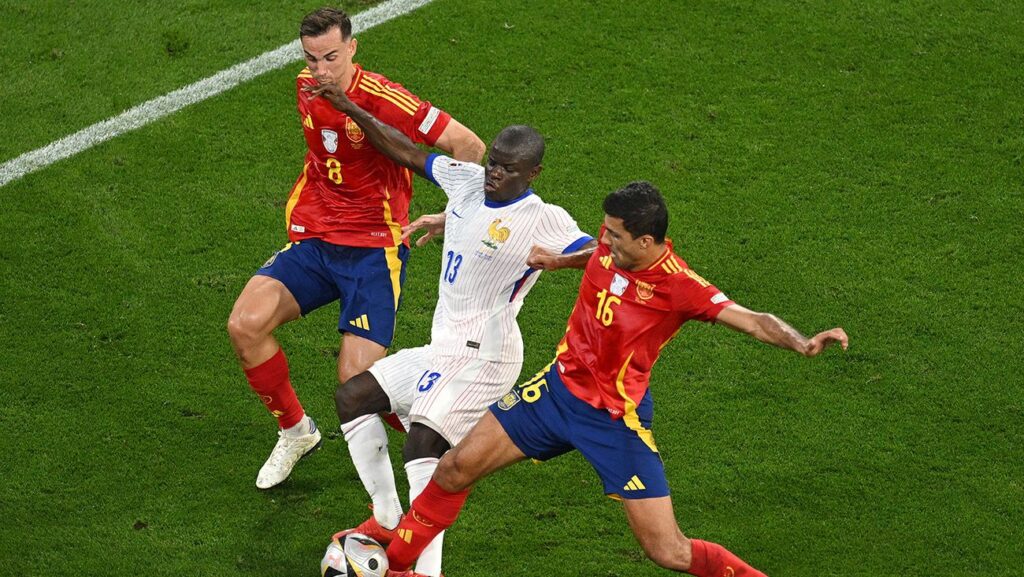 El dinero que le costaría al FC Barcelona fichar a uno de los mejores medios de la Eurocopa