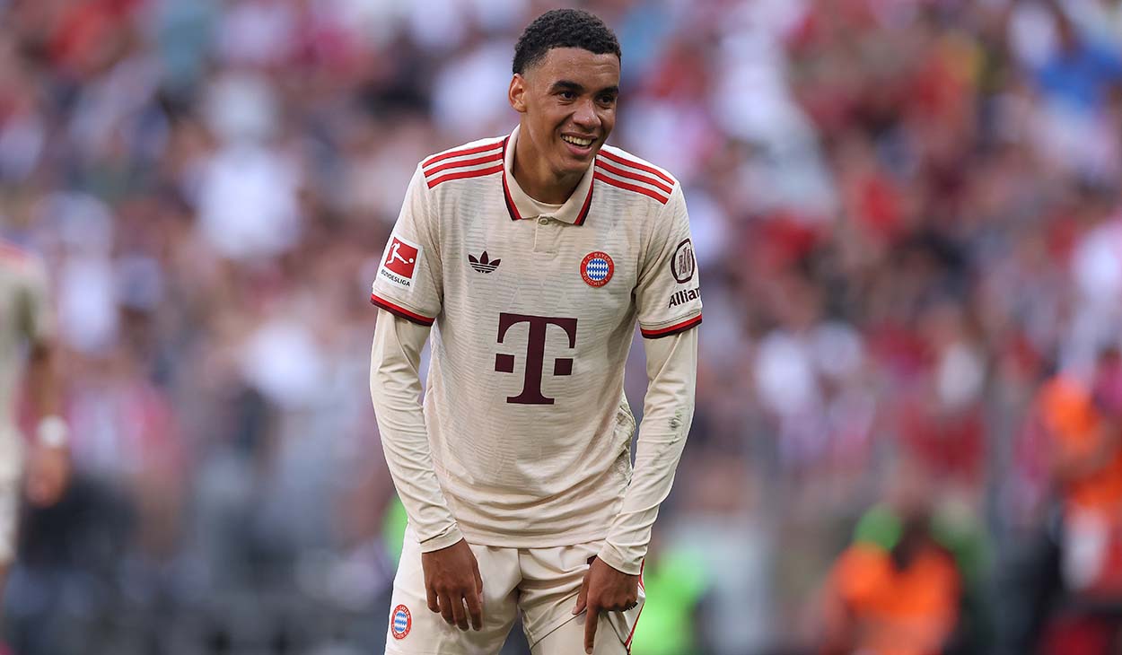 Jamal Musiala en un partido con el Bayern Múnich Jamal Musiala en un partido con el Bayern Múnich