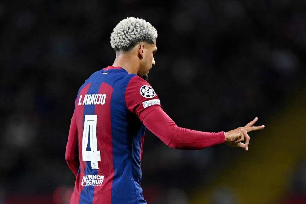 INTRANSFERIBLE: el Barcelona NO puede vender a Ronald Araújo