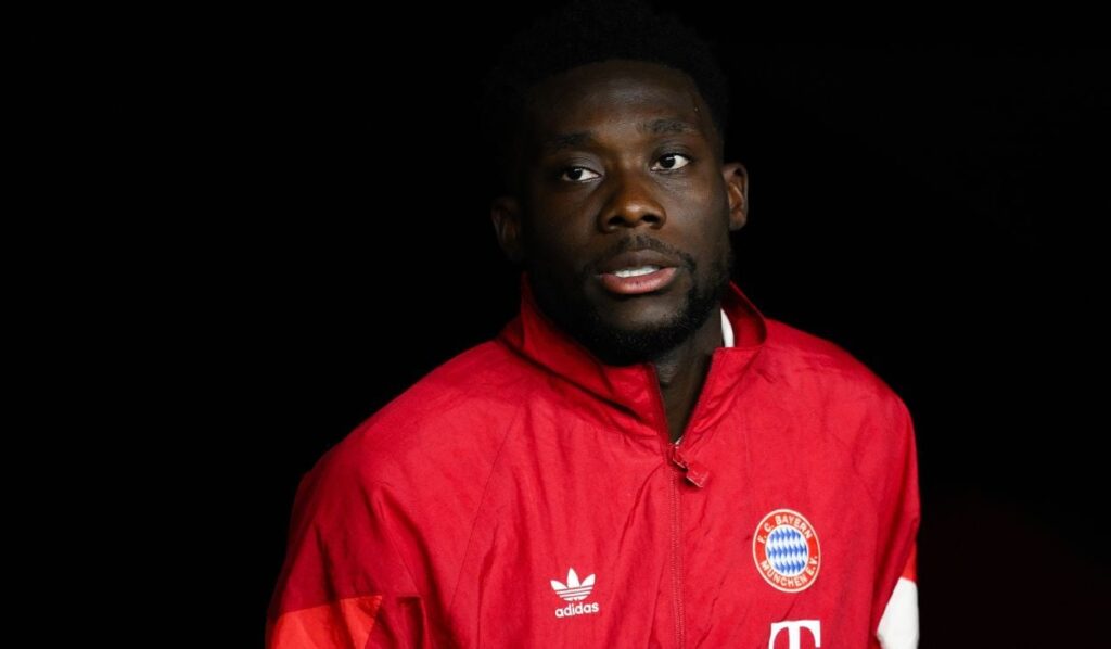 El futuro de Alphonso Davies se ‘calienta’ y un grande de la Premier ‘amenaza’ al Barça y al Madrid