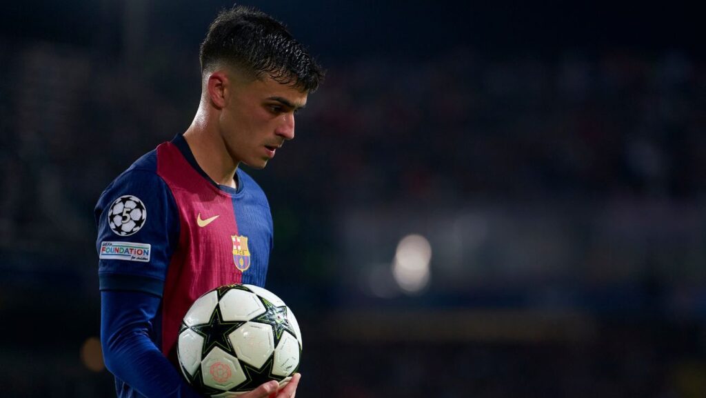 Cumbre entre Deco y el representante de Pedri para acercar posturas sobre su renovación