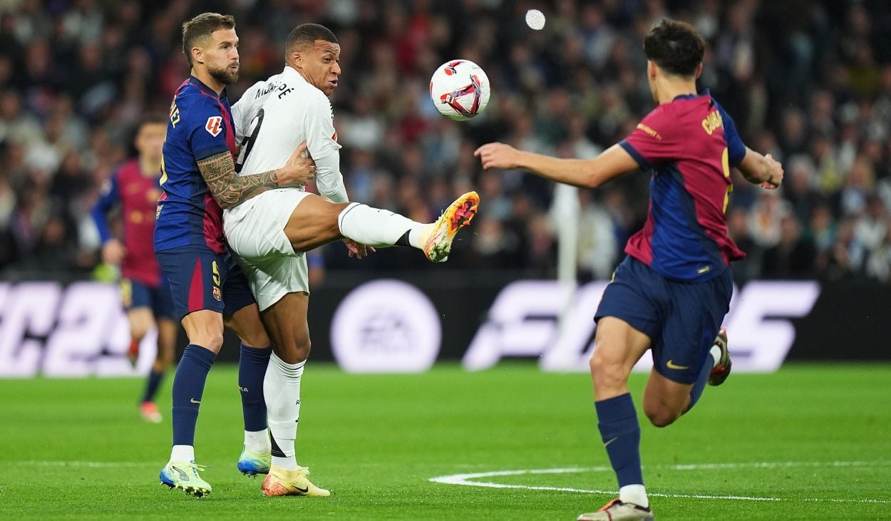 Un central del FC Barcelona, convocado por la selección española