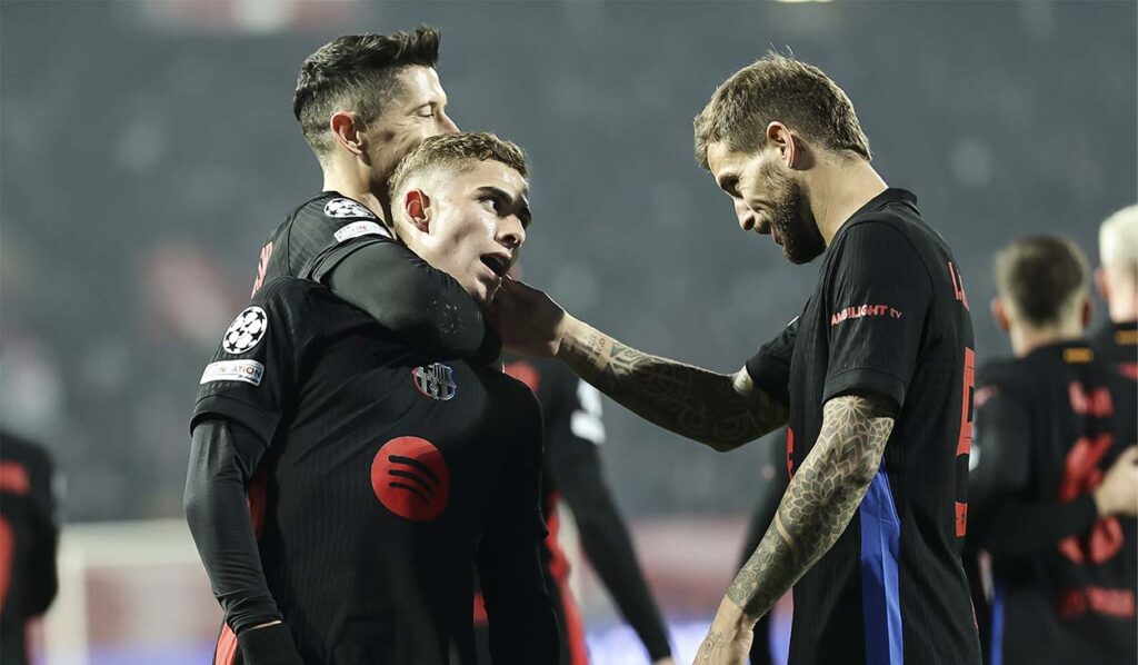 Hansi Flick ya cuenta con un once 100 % goleador en Barcelona